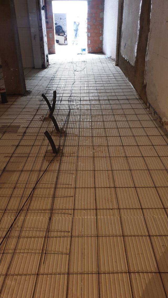 Para  enstalacion de fontanería  e electricidad