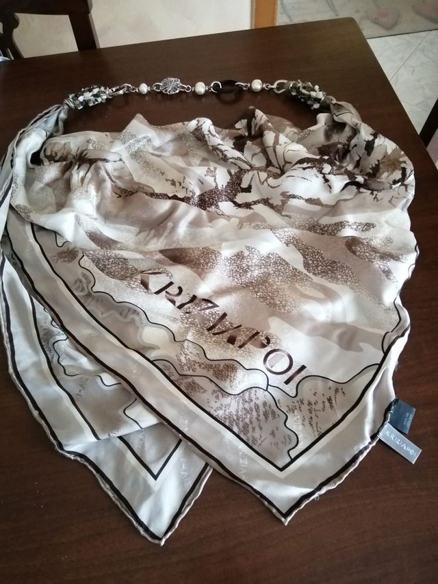 Foulard Krizia Poi