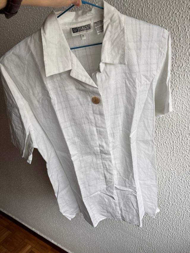 Camisa blanca manga corta, urgente