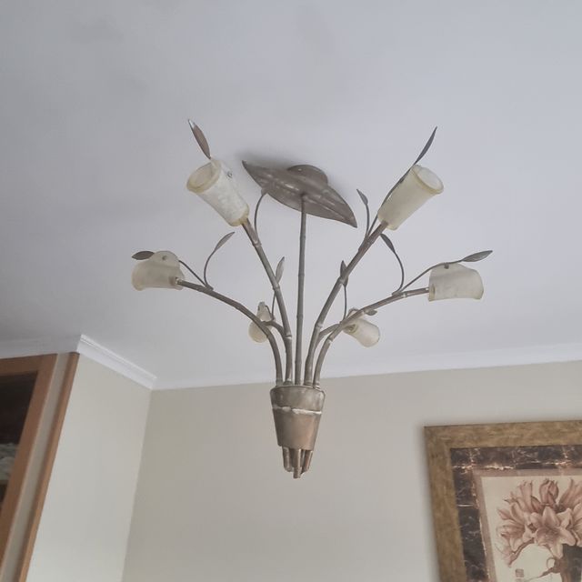 Lámpara techo vintage, 9 tulipas vidrio+bombillas