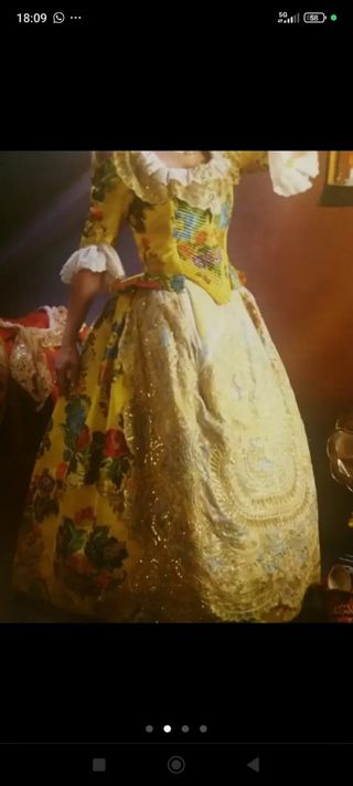 Traje de fallera