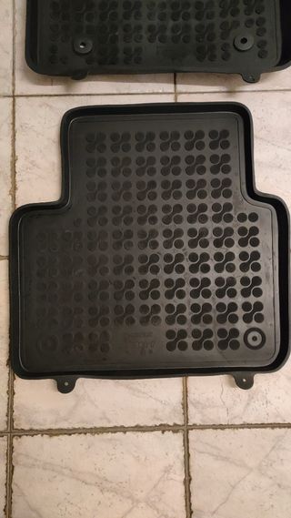 Tappetini auto in gomma 