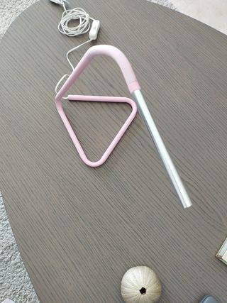 Flexo rosa Ikea 