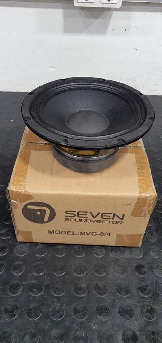 SVG8