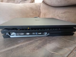 Play Station 4 Pro da 1 TB 