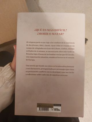 Libro "De ninguna parte" Julia Navarro