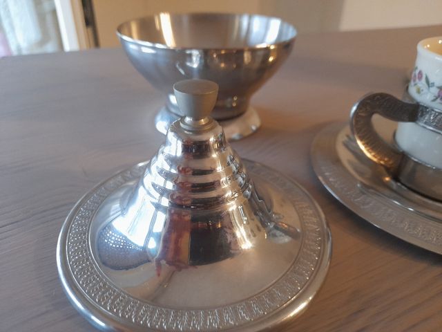 Tazze cioccolato e caffè