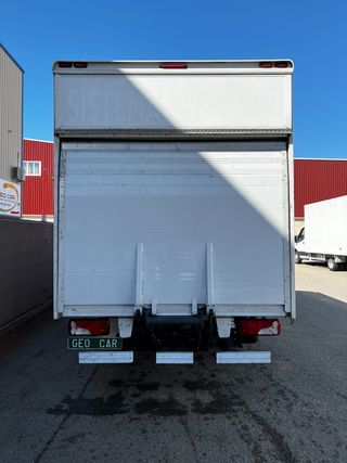 ALQUILER DE CAMION CARROZADO DE 22M3 CON TRAMPILLA