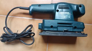 Lijadora Black & Decker 