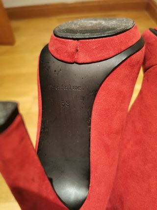 Botines de tacón rojos Zara