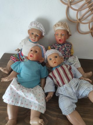 Gloobee Dolls 4 muñecos