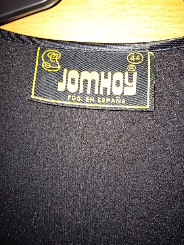 Traje de falda de fiesta y levita