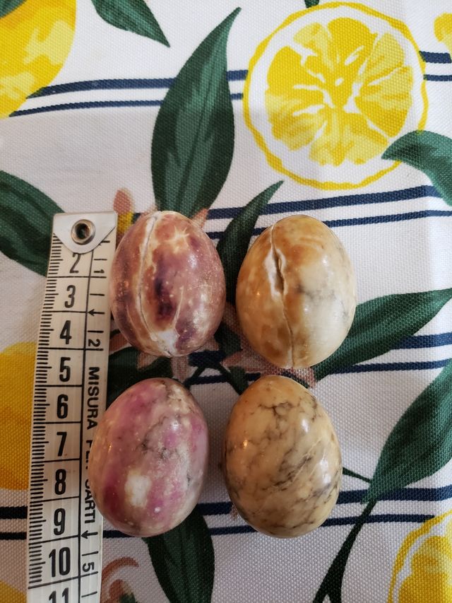 4 mini uova di alabastro marmorizzate