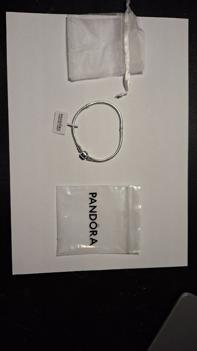 Pulsera pandora Nueva