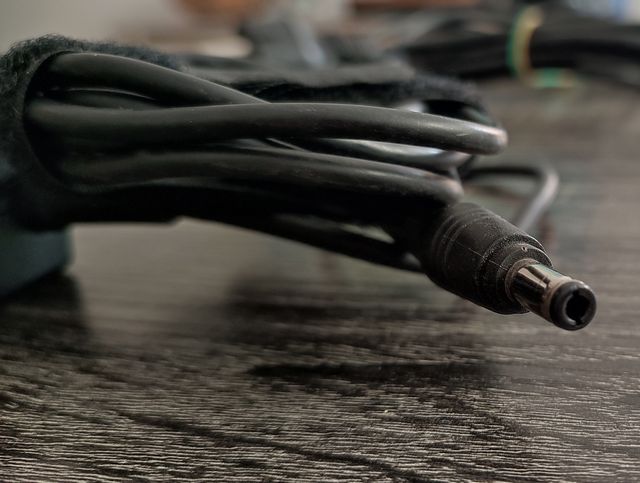 Cargador para portátil marca Toshiba