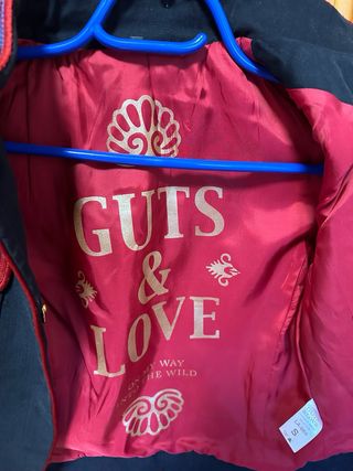 Chaqueta marca Guts & Love