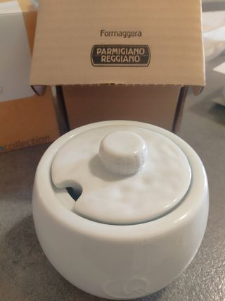 Formaggera parmigiano reggiano