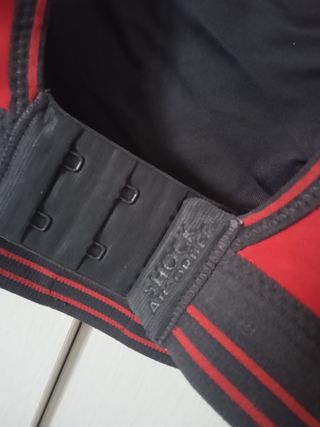 sujetador deportivo shock absorber