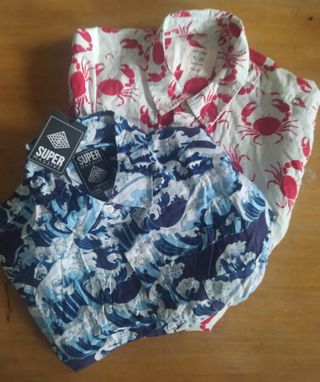 2 Camisas manga corta estilo veraniego 