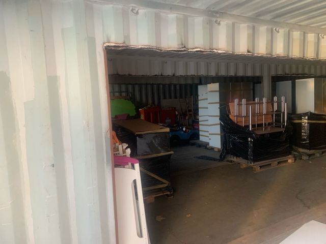 Contenedores 4 unidades almacen OFERTON.40 pies