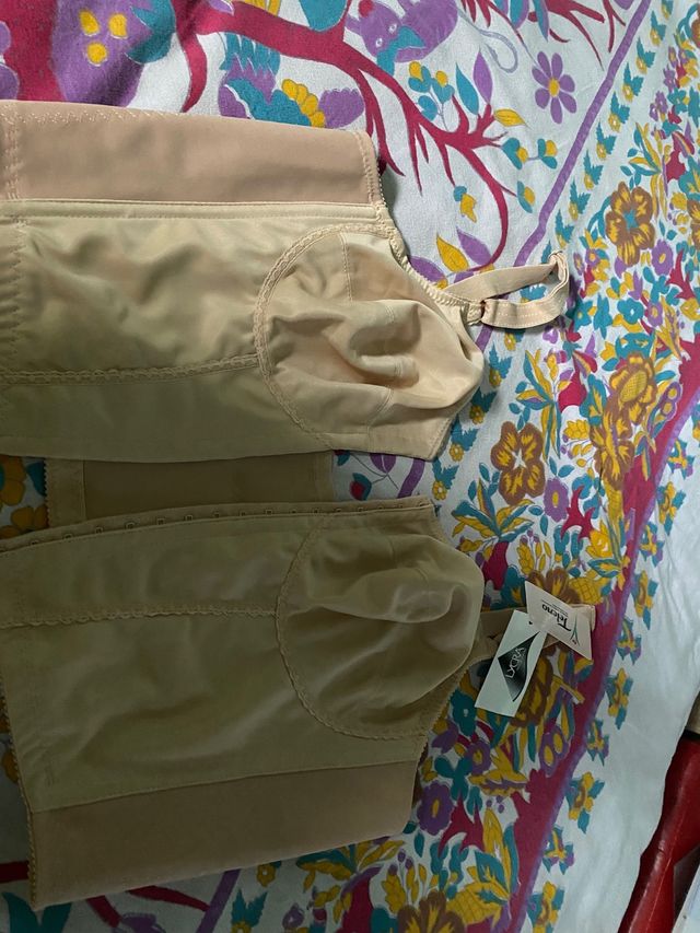 Sujetador teleno cuerpo talla 125 cierre delantero