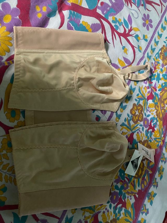 Sujetador teleno cuerpo talla 125 cierre delantero