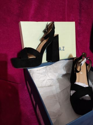 Sandalias tacón antelina negro