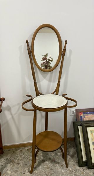 Palanganero de madera