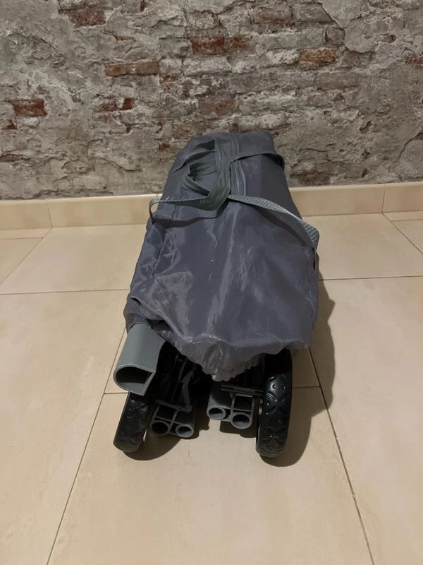 Cuna de viaje Jané Duo Level Toys. Gris Estrellas