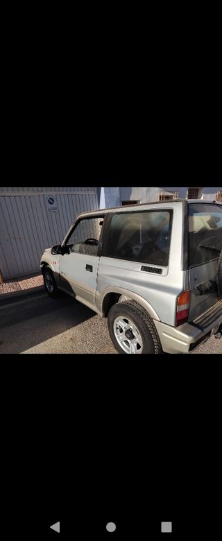 Suzuki Vitara 2000