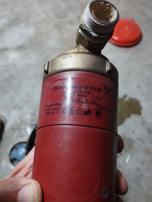 Bomba recirculación acs