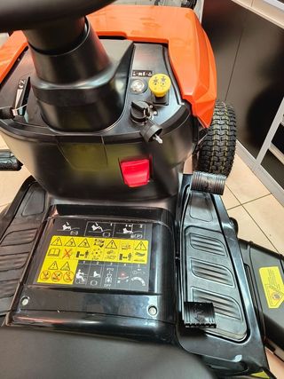 Tractor cortacésped oleo mac Stihl Husqvarna echo