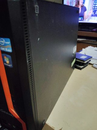 TORRE SOBREMESA G640T