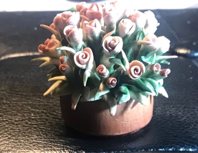 Cestino di rose Capodimonte 