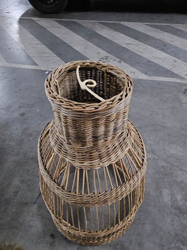 Candeeiro artesanal minimalista