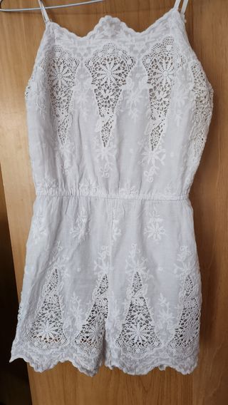 Mono elegante y muy cómodo