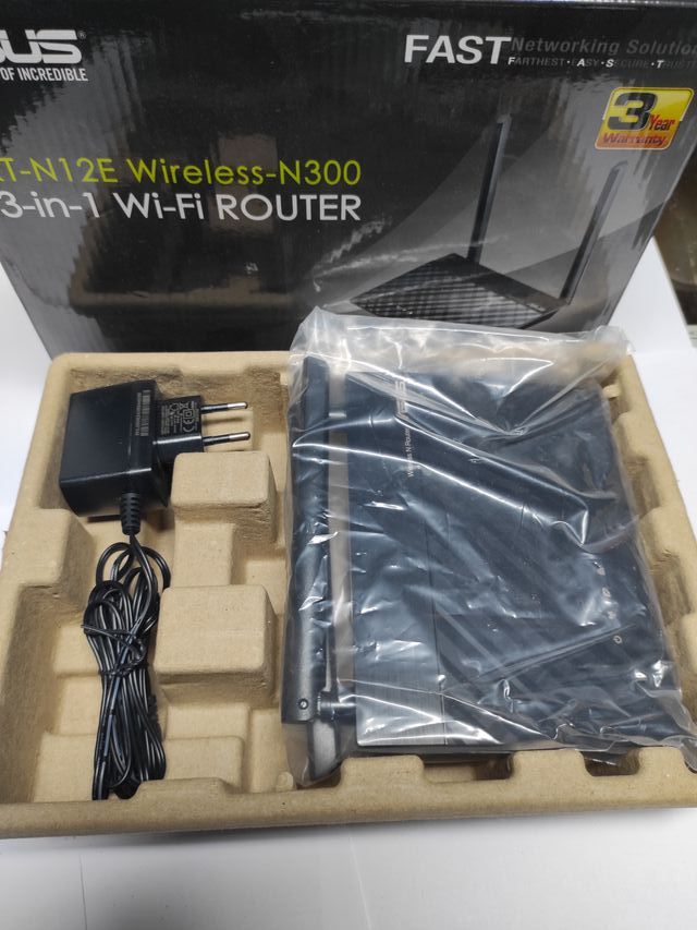 OFERTA 10€!! WI-FI ROUTER RT N21E WIRELESS N300