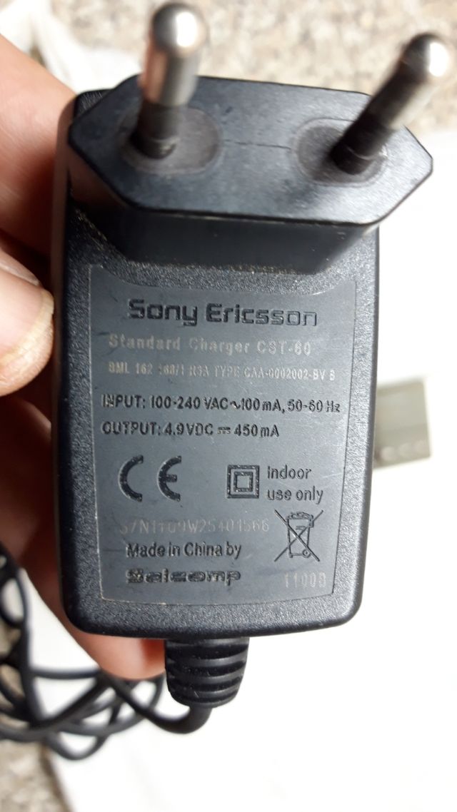 Móvil Sony Ericsson R306