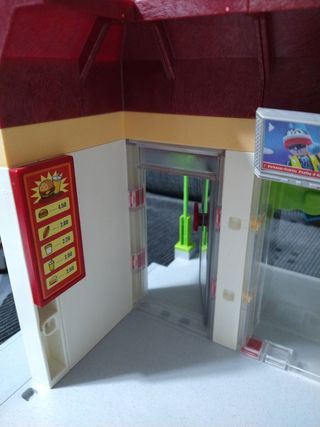 Playmobil 6220 + 6441 fast food