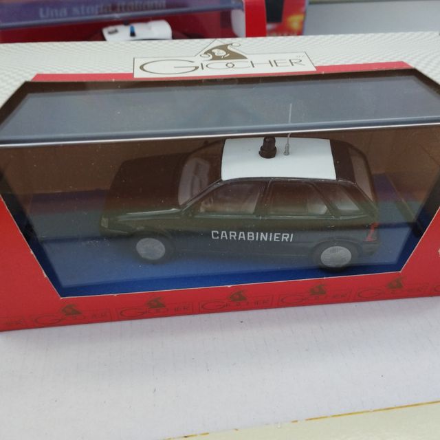 Modellino auto Carabinieri