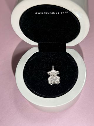 Colgante de oro blanco y diamantes tous