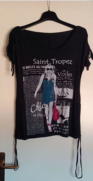 Maglia blusa nera in viscosa con stampa