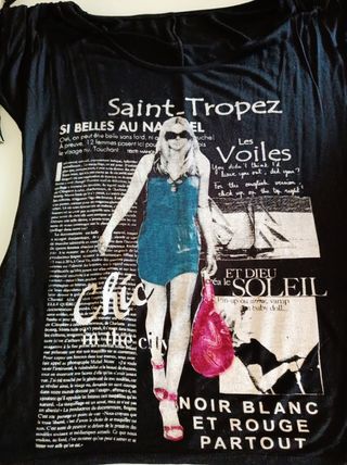 Maglia blusa nera in viscosa con stampa