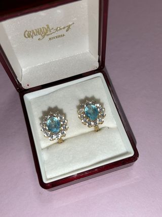 Pendientes de oro con circonitas