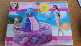 Barbie piscina tropical. Mattel. 2002