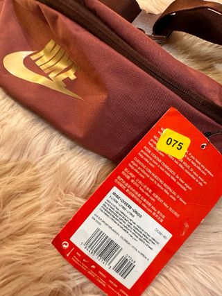 Riñonera nueva nike