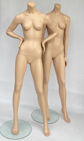 2 Maniquies de marca