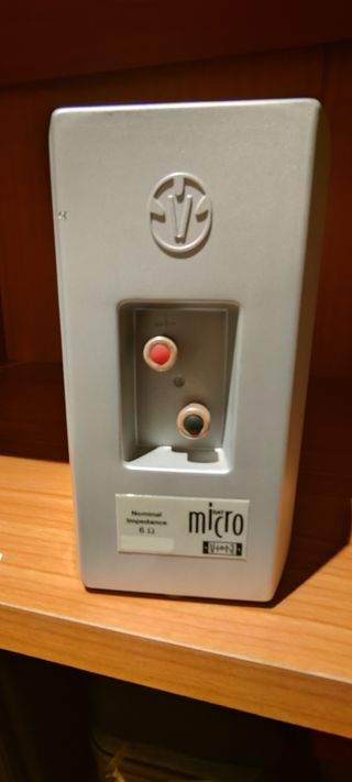 Conjunto de altavoces vieta