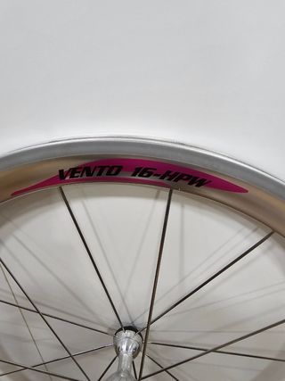 Rueda trasera Campagnolo Vento 16HPW