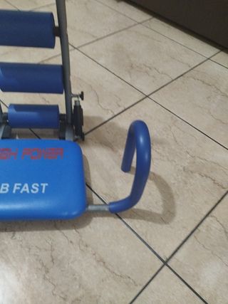 Attrezzo per addominali